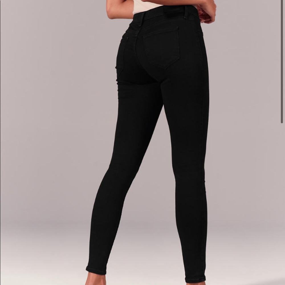 Abercrombie & Fitch- Harper Low Rise Jean Leggings